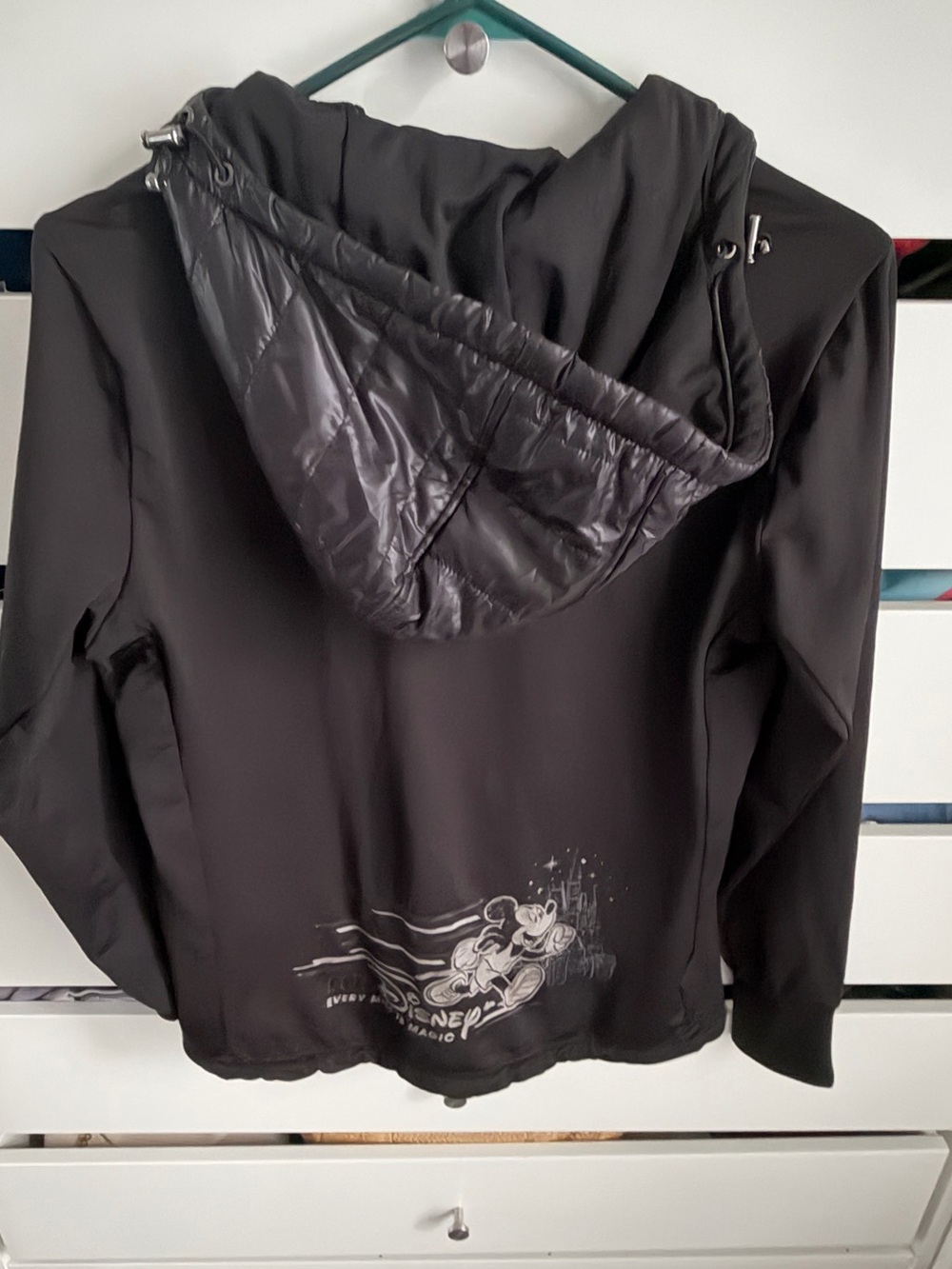 Run Disney jacket ✨ - Picture 2 of 3